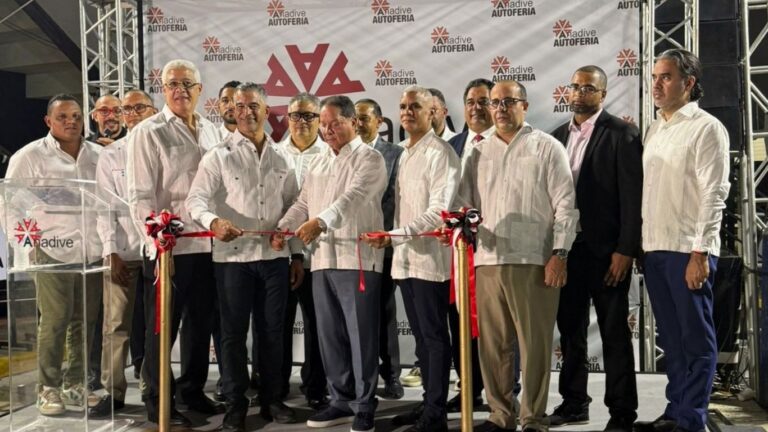 Banco Confisa participó en la Autoferia “Arrancó Mamá con Anadive 2026”